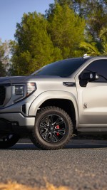 2023 GMC Sierra 1500 AT4 Black Widow - 2700 km