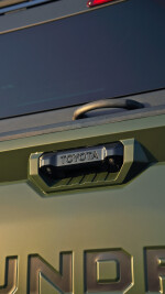 2022 Toyota Tundra SR5 - 60k km
