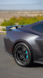 2024 Ford Mustang Dark Horse - 16k km
