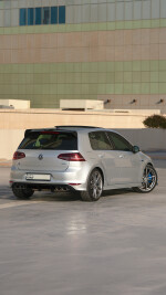 2016 Volkswagen Golf R - 98k km