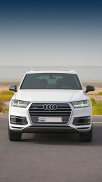 2019 Audi Q7 S-Line Quattro - 142k km