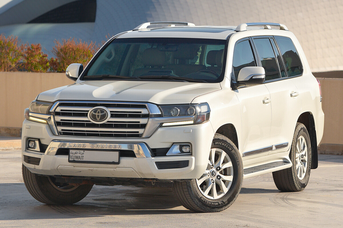 2018 Toyota Land Cruiser GXR White Edition - 154k km