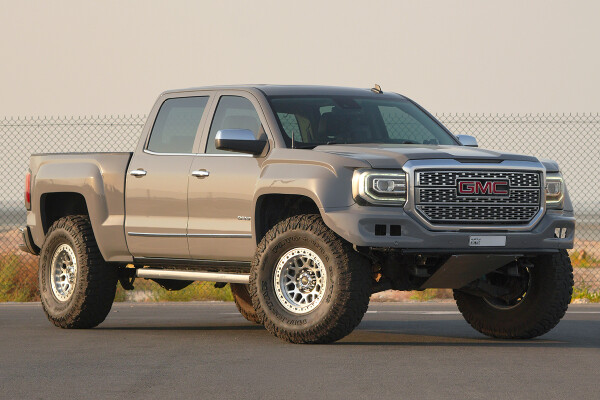 2016 GMC Sierra Denali Baja - 175k km